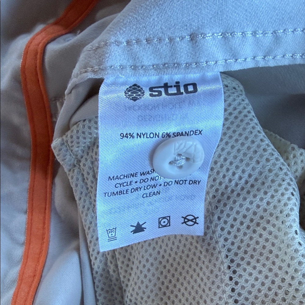 Stio Women's Cream hiking active Joggers pants. Size 8 - Picture 7 of 9